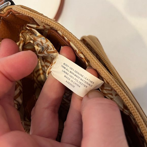 Tignanello Tan Cream Crossbody Leather Bag Outside Card Slots Wallet - Picture 5 of 7